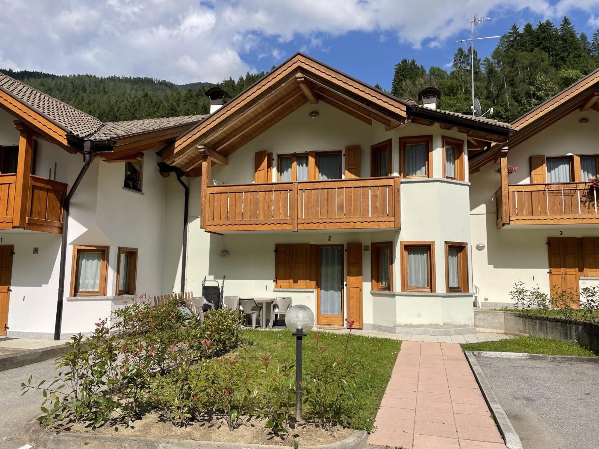 Residence Valentino Pinzolo Exterior photo